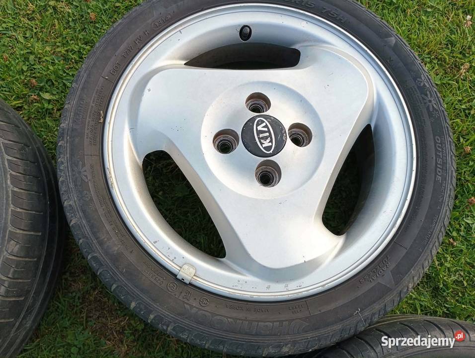 Sprzedam felgi aluminiowe 15 z oponami Turza sprzedam