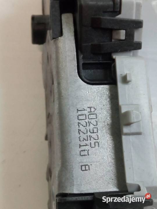 ZAMEK DRZWI TYŁ LEWY PRZESUWNY EUROPA PSA828417 Zamki, wkładki i kluczyki świętokrzyskie