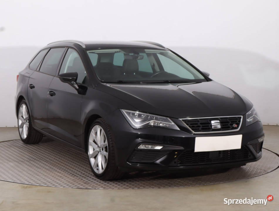 Seat Leon 15 TSI światła LED Piaseczno