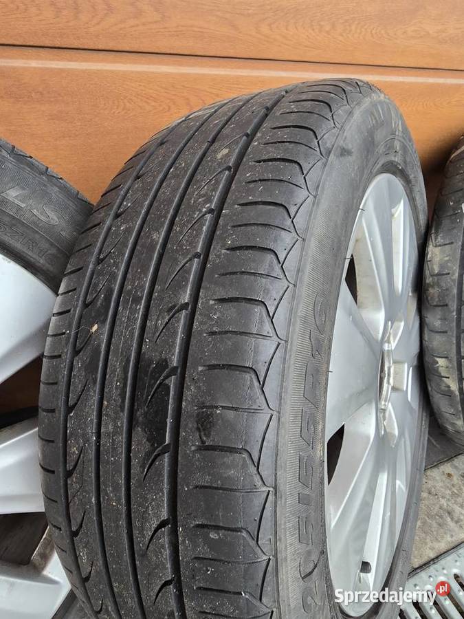 Alufelgi z oponami pokrowce Audi A3 A4 A5 A6 Samochodowe Miedziana Góra