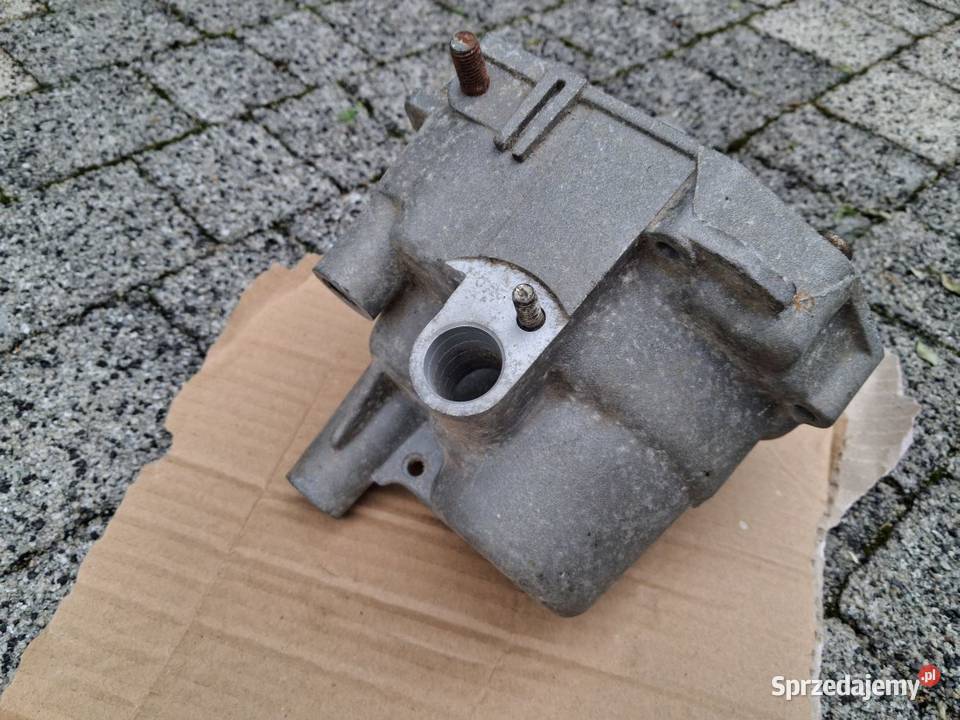 Pokrywa skrzyni biegów Fiat 126p nowa