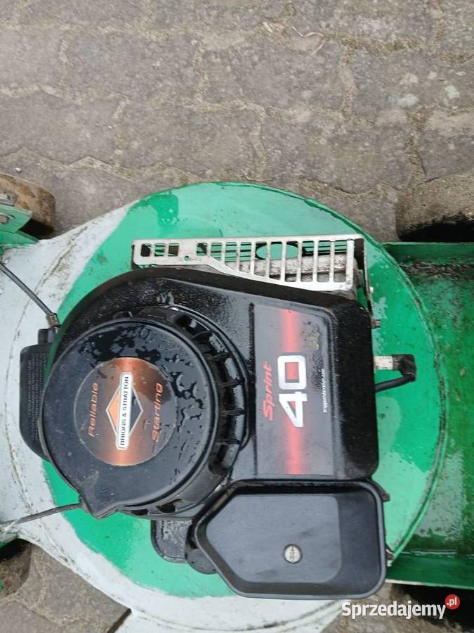 Silnik Briggs Stratton sprint 40 4 czterosuwowy Części i akcesoria Kosiarki i podkaszarki Ostrowiec Świętokrzyski