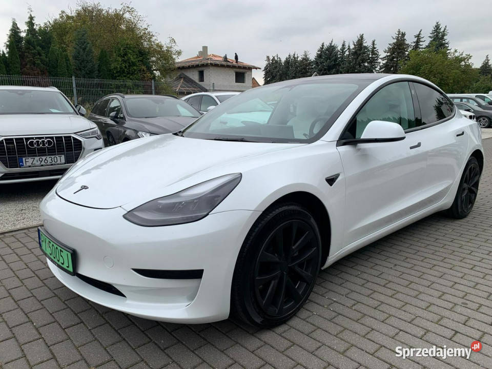 Tesla Model 3 Autopilot Kamery Białe Wnętrze Baranowo