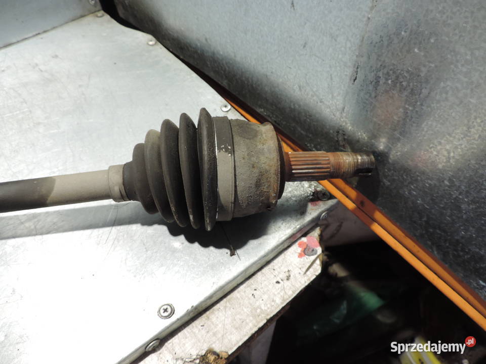 PÓŁOŚ PRAWY PRZÓD FIAT GRANDE PUNTO 14i Nowy Sącz sprzedam