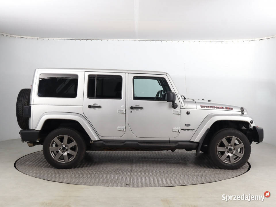 Jeep Wrangler 28 CRD światła LED Bielany Wrocławskie