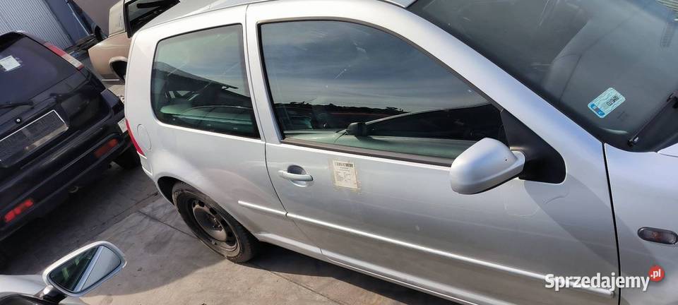 DRZWI PRAWE PRZÓD VOLKSWAGEN GOLF IV LA7W osobowe Lipno sprzedam