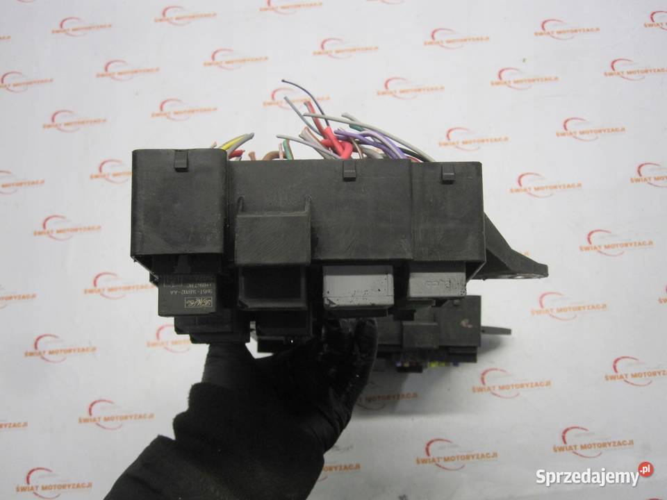 JAGUAR XF 10r skrzynka bezpieczników Skrzynki bezpieczników Kielce sprzedam