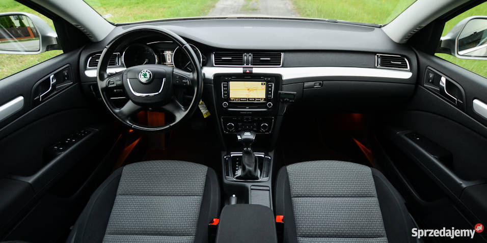SPRZEDAM SKODA SUPERB 20 TDI STAN IDEALNY komputer pokładowy Katowice