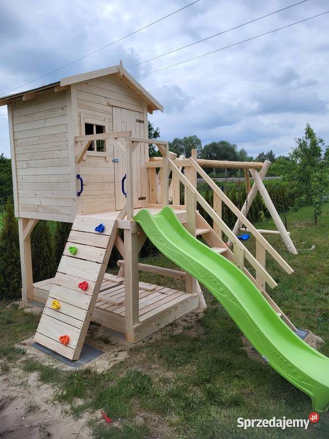 Plac zabaw Krzyś domek dzieci huśtawki ślizg Wrocław