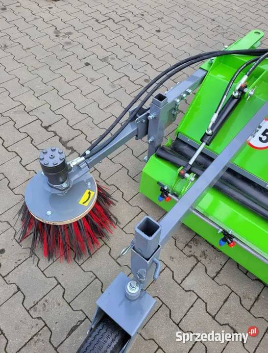 Zamiatarka uliczna IGA firmy ABRA Legnica