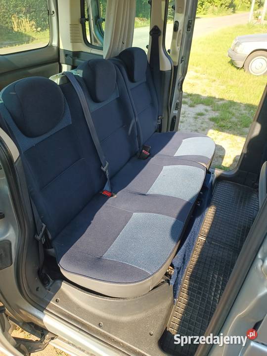 Sprzedam Citroen Berlingo 16 Benzyna Rok produkcji 2003 Konin