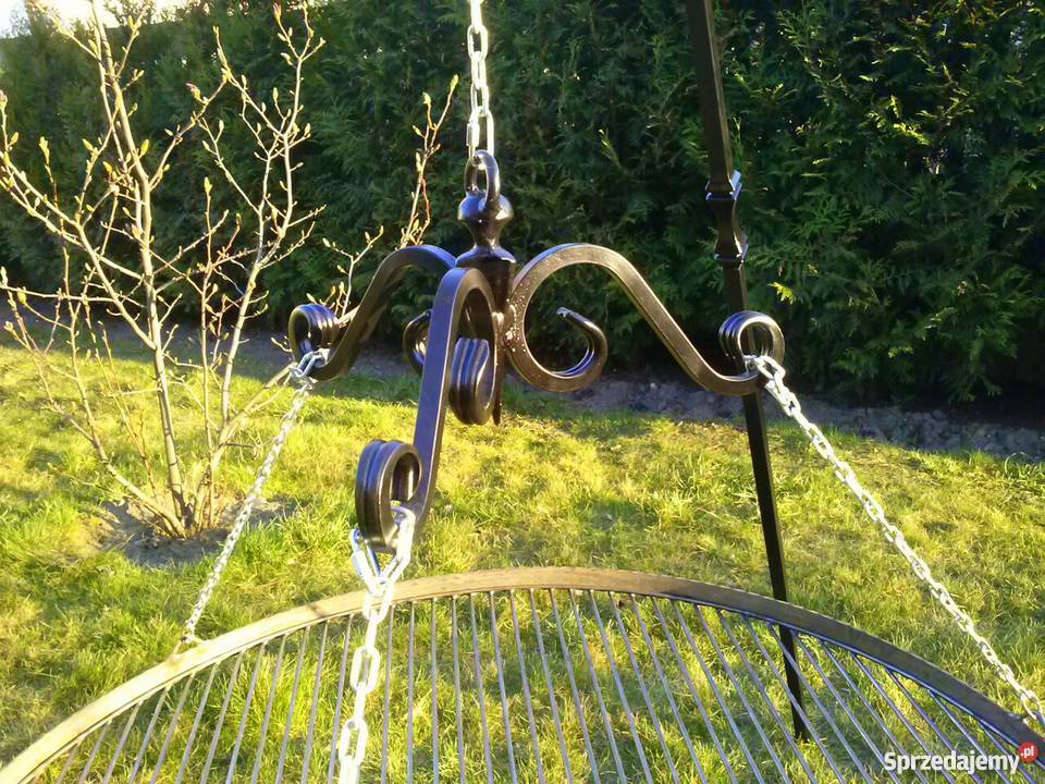 Grill kuty na trójnogu o wysokosci 225 z rusztem Częstochowa