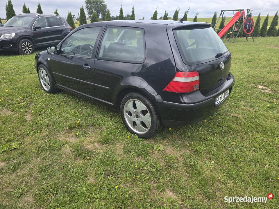 Sprzedam VW Golf 1600cm3 Racławki