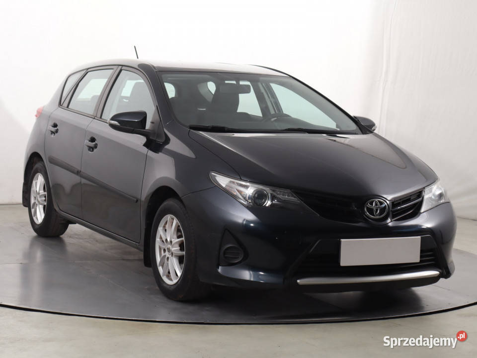 Toyota Auris 13 Dual VVTi Auris Katowice