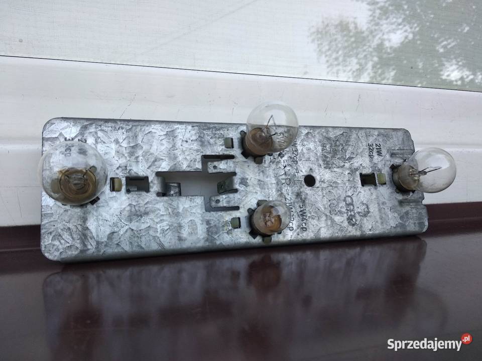 VW Golf MK1 I wkład oprawka lampy tylnej tył Sieradz