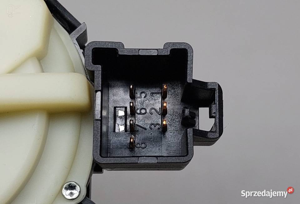 STACYJKA VOLVO C30 C70 S40 V50 30659837 osobowe Mielęcin