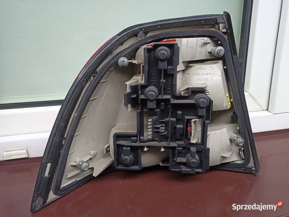 Opel Vectra B FL LIFT lampa tył tylna prawa Części samochodowe