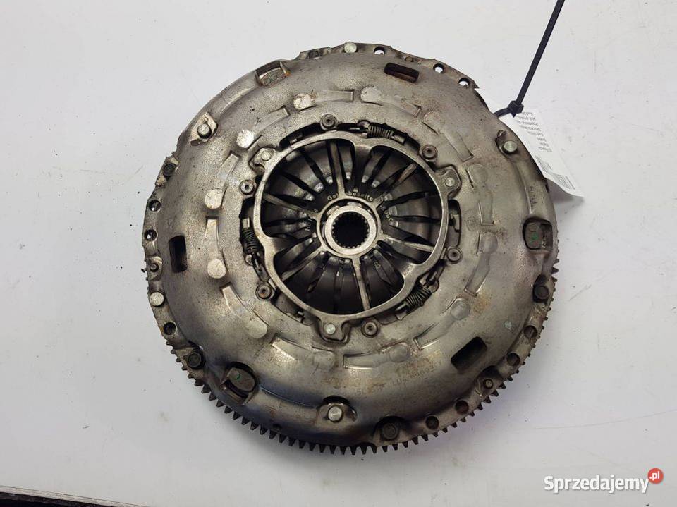 SPRZĘGŁO 04L141025 VOLKSWAGEN PASSAT B8 2015R Lipno