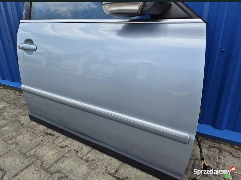 DRZWI PRZÓD PRAWY PRZEDNIE PRAWE VW PASSAT B5 FL Działoszyce