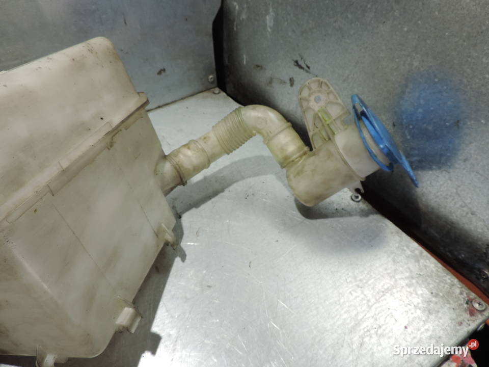 ZBIORNIK ZBIORNICZEK PŁYNU SPRYSKIWACZA VW Rok produkcji 2004 Nowy Sącz sprzedam