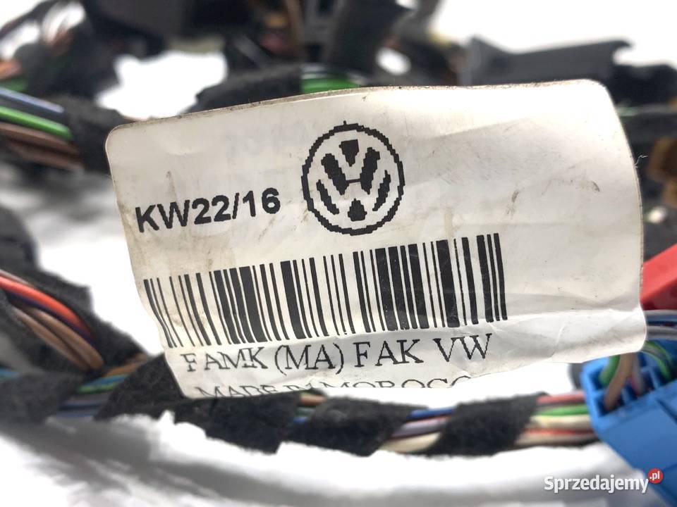 WIĄZKA KLAPY BAGAŻNIKA TYŁ VW PASSAT B8