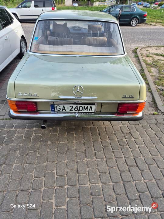 Mercedes W115 240D 30 Rok produkcji 1975 Gdynia