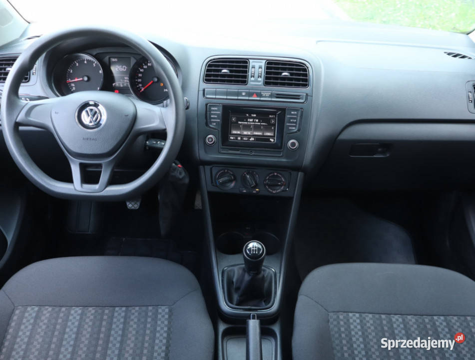 VW Polo 10 nieuszkodzony łódzkie Łódź sprzedam
