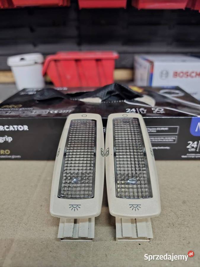 Lampka Podsufitki Beżowa VW Bora Golf IV Klępicz