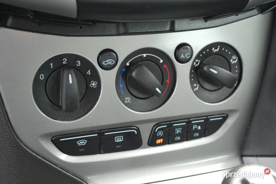 Ford Focus 10 Benzyna 100 Klima Grzane Fotele i aluminiowe felgi