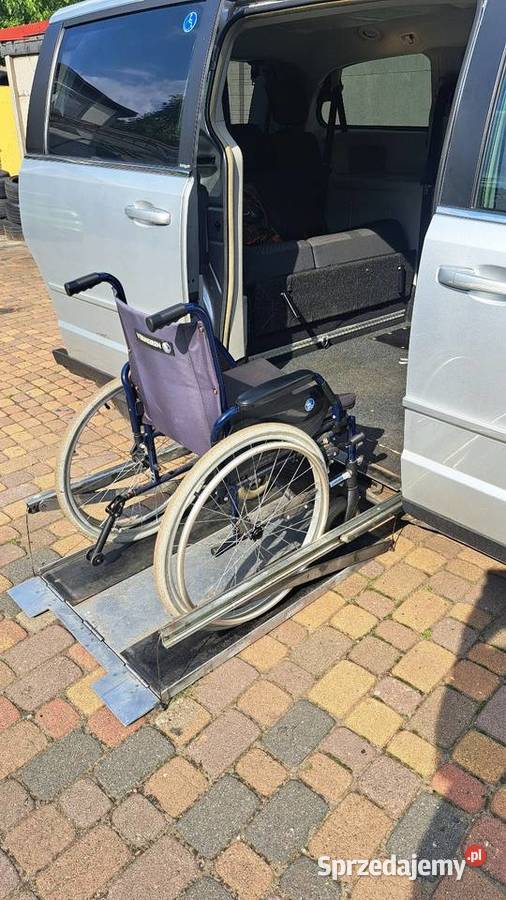 Chrysler Grand Voyager 5 CENTERVAN Rok produkcji 2009 Częstochowa