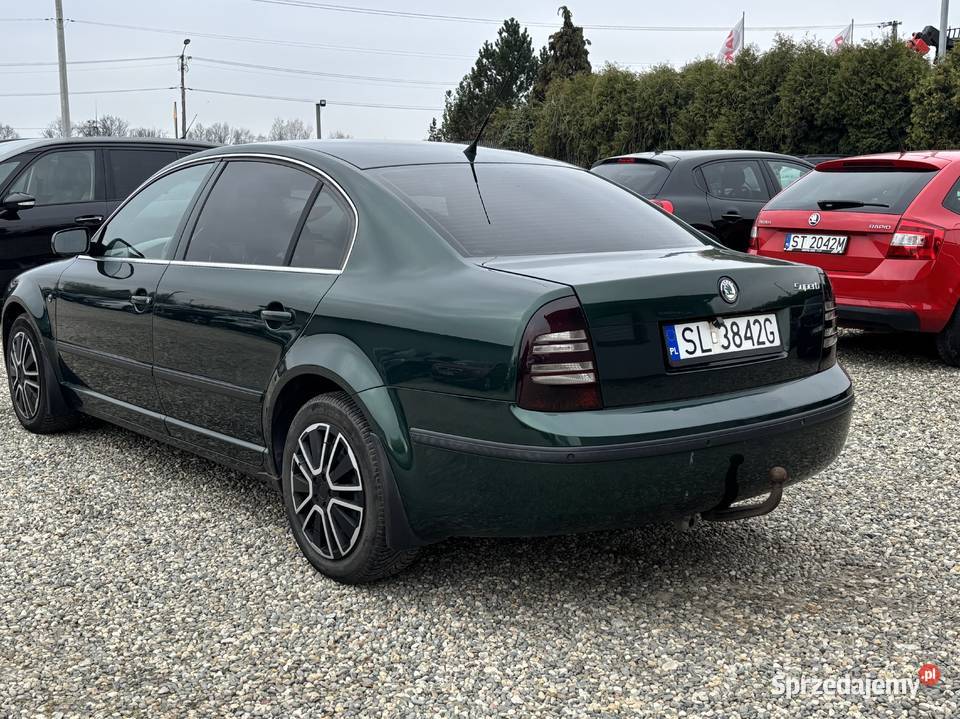 Skoda Superb z 2002r zielony Superb Paniówki