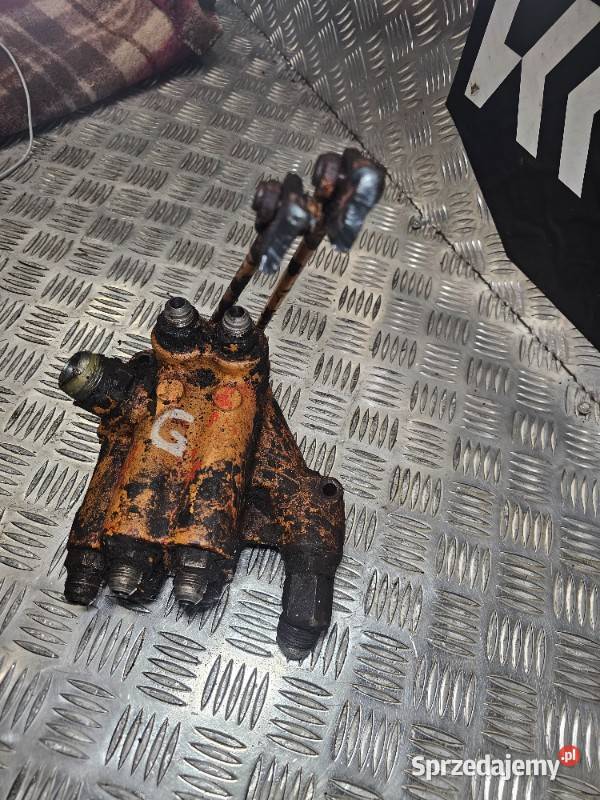 Zawór sterujący stabilizatorami Case 480 580D pomorskie Gdynia