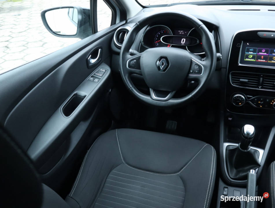 Renault Clio 12 16V Rok produkcji 2017 Samochody osobowe Łódź sprzedam
