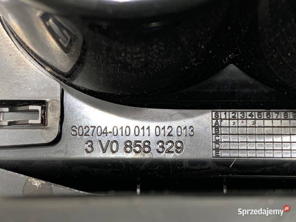 UCHWYT NA NAPOJE SKODA SUPERB III 3V0858329