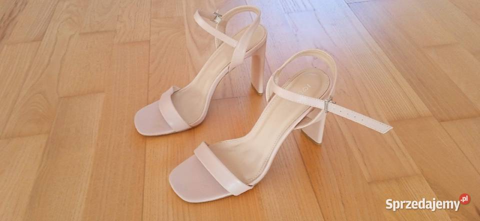 Buty damskieszpilki sandały 40 skóra Jasieniec sprzedam