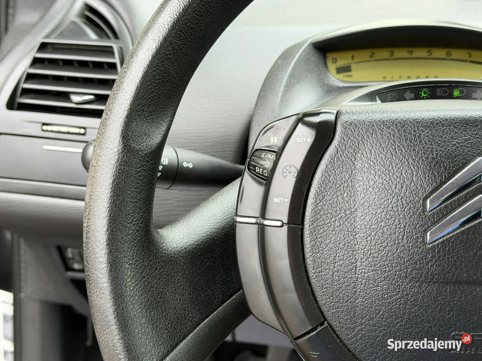 Citroen C4 14i 88 TempomatKlimaNagłośnienie podgrzewane fotele sprzedam