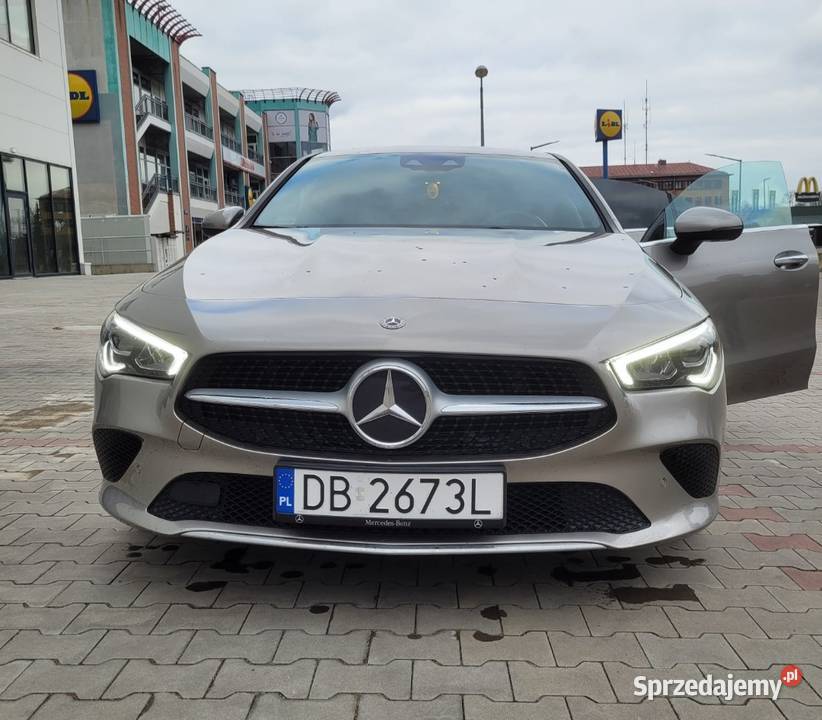 Mercedes Benz CLA 200 Wzorwy
Stan Bezwypadkowy wielofunkcyjna kierownica Wałbrzych