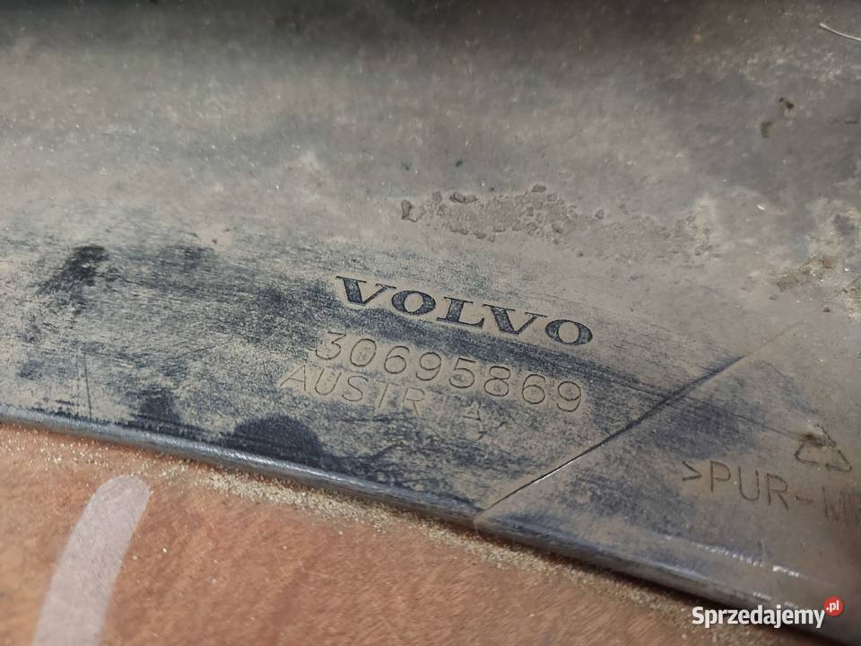 VOLVO V50 LIFT 30744976 zderzak przód świętokrzyskie Kielce