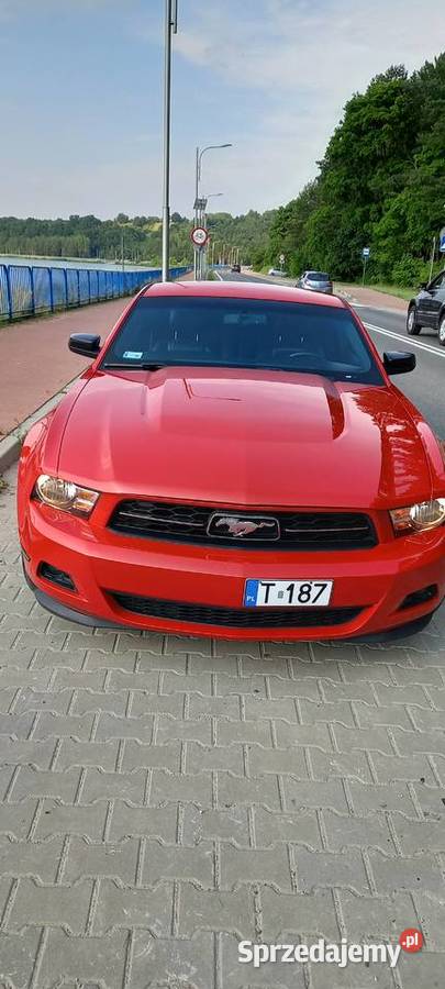Sprzedam Ford Mustang 37 LPG Stag Rok produkcji 2012 Ostrowiec Świętokrzyski