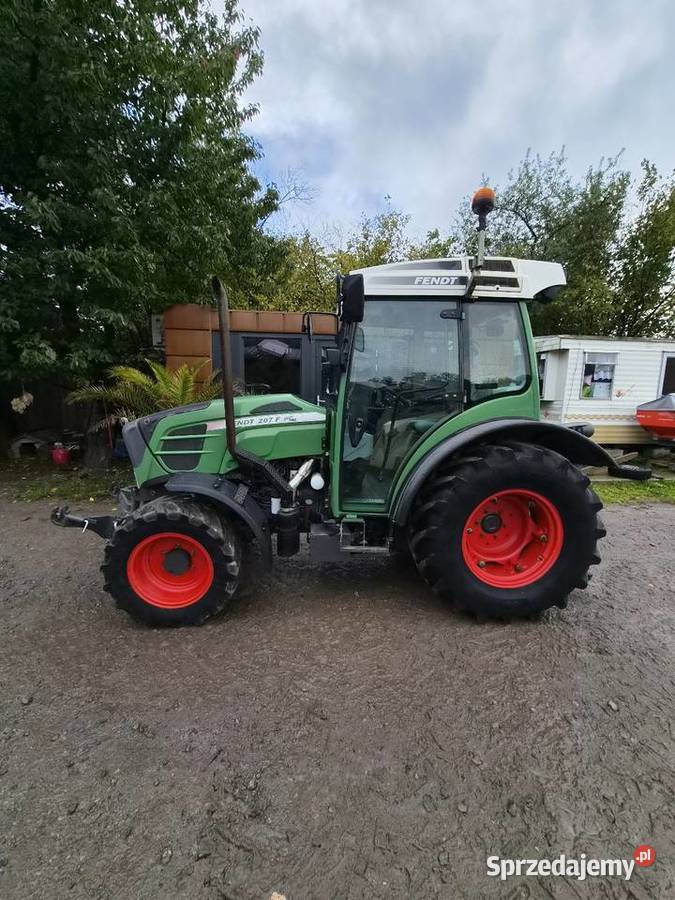 Fendt Vario 207F Vario Ciągnik Sadowniczy