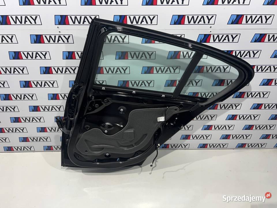 BMW F20 DRZWI PRAWY TYŁ TYLNE PRAWE 668 SCHWARZ