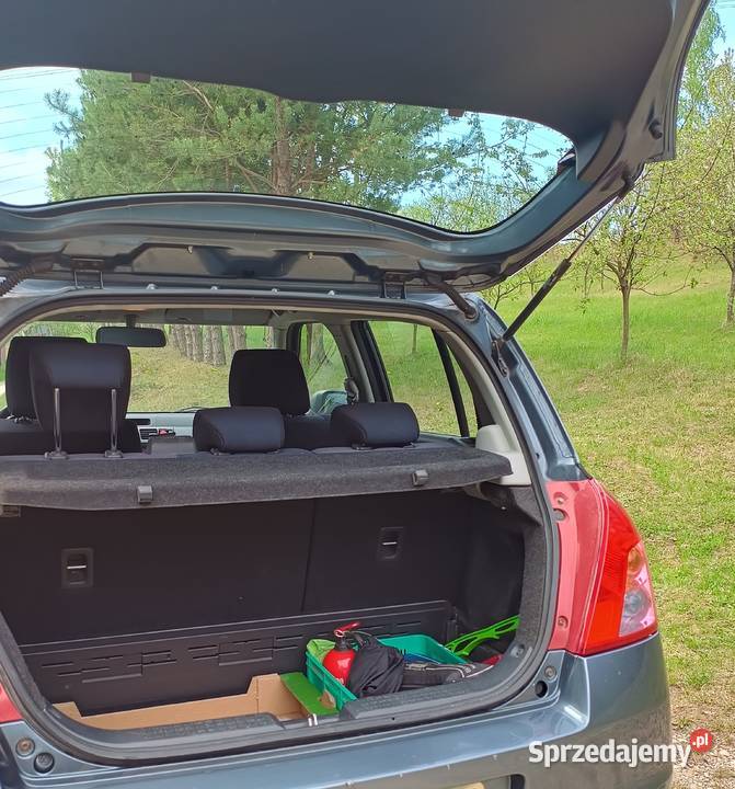 Samochód Suzuki Swift 4 mk6 13 4x4 2010 szary małopolskie Łącko