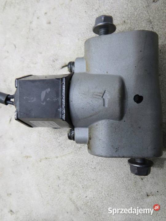 ZAWÓR ROZPRĘŻNY KLIMATYZACJI RENAULT ZOE