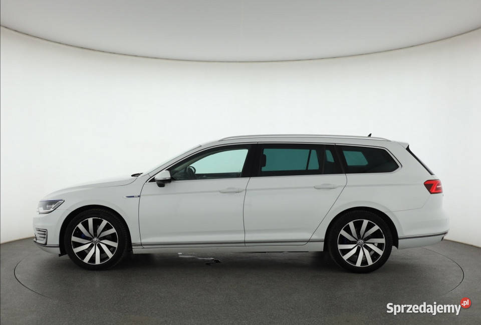 VW Passat 14 GTE nieuszkodzony Passat mazowieckie Piaseczno