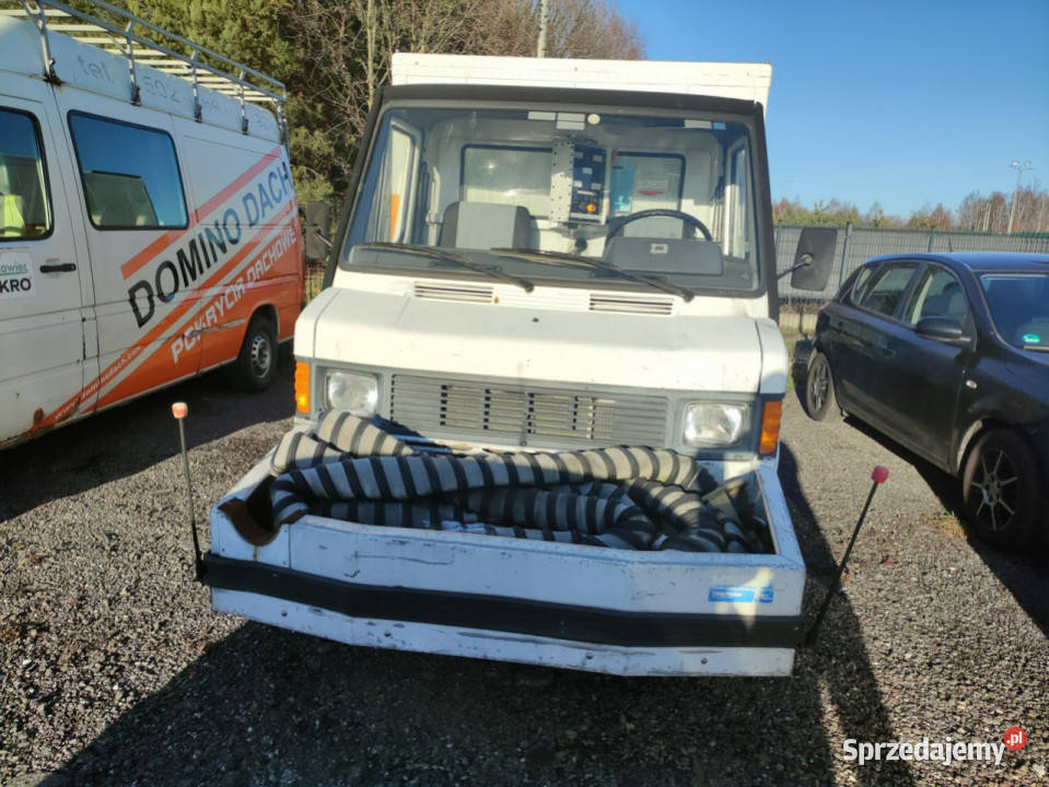 tankowozy Mercedes 308D Lipówki