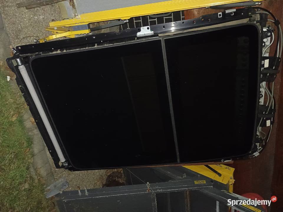 Szyby szyberdachu Chrysler Pacifica Limited Rok produkcji 2018 Nowy Sącz sprzedam