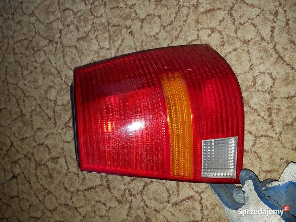 Lampa tylna golf 4 IV kombi Lampy tylne sprzedam
