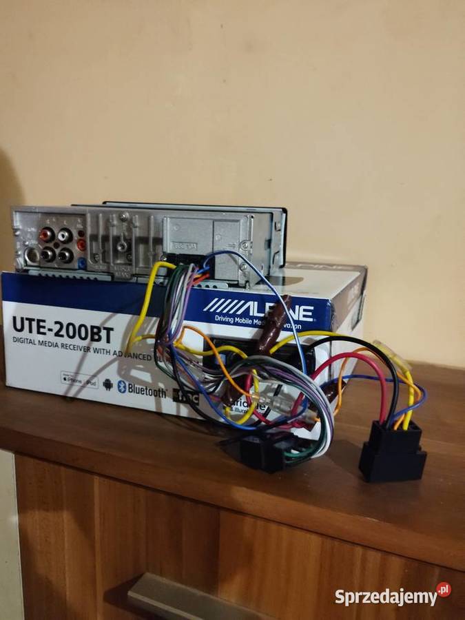 Radioodtwarzacz Alpine 201 BT Tomaszów Mazowiecki
