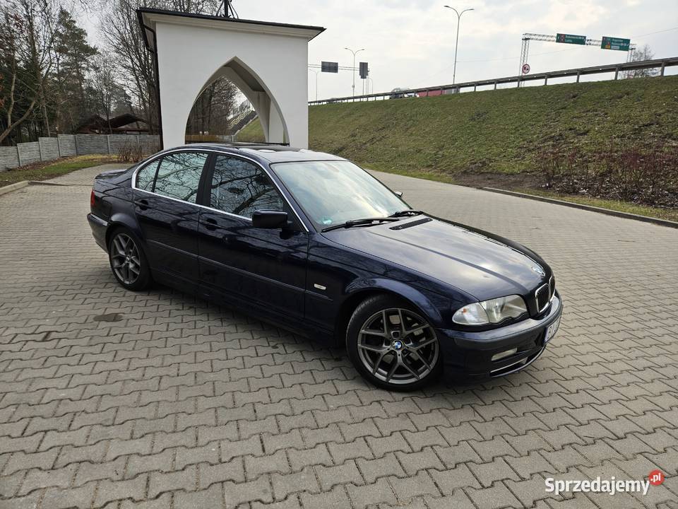 BMW E46 330i sedan manual M54B30 231