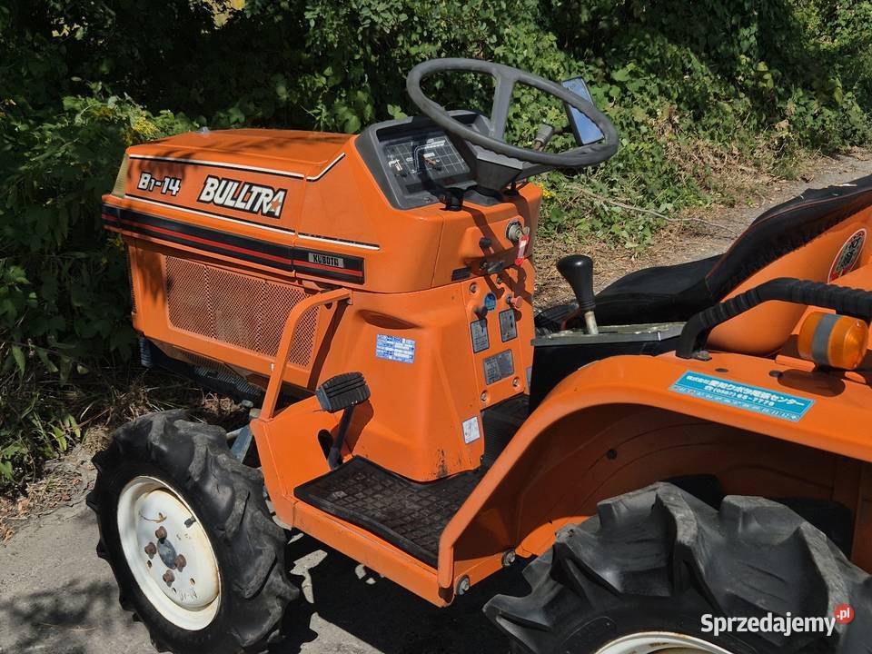 Traktorek traktor KUBOTA BULTRA B114D 14 44 Skrzynia biegów Manualna Małuszyn sprzedam